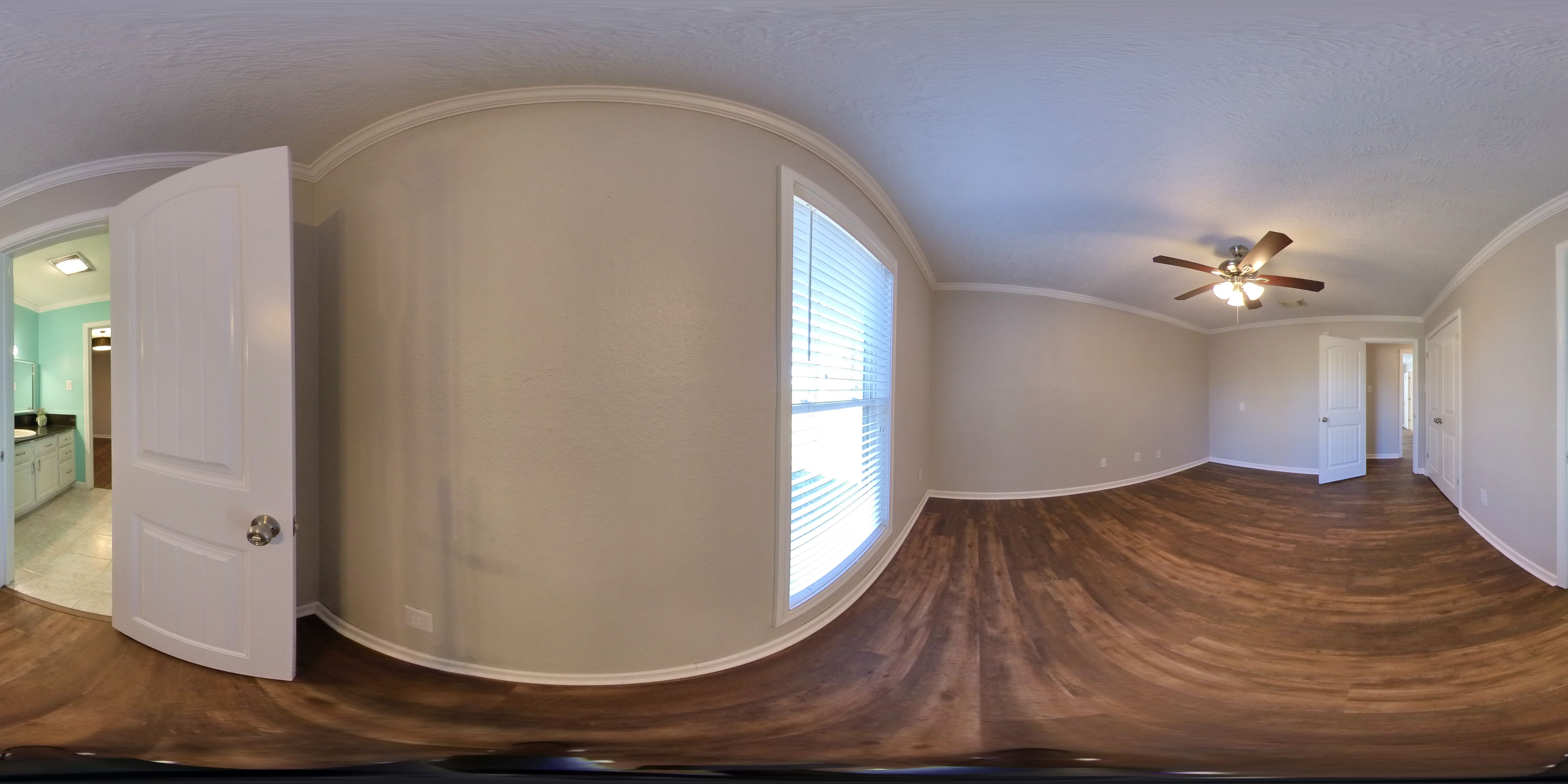 470 E Park Manor, Moss Bluff, LA